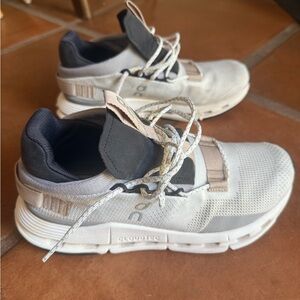 Women’s size 7 on cloud